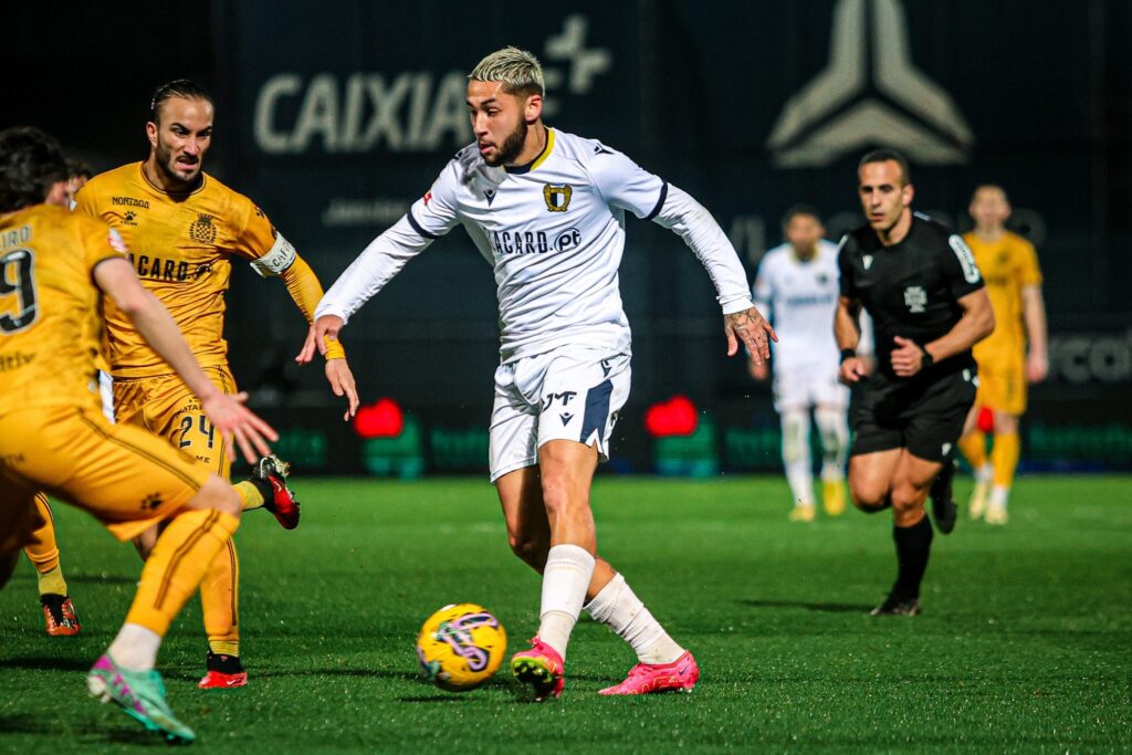Nhận định soi kèo Boavista vs Famalicao lúc 03h15 ngày 1/2/2025 nhan-dinh-soi-keo-boavista-vs-famalicao-luc-03h15-ngay-1-2-2025-1