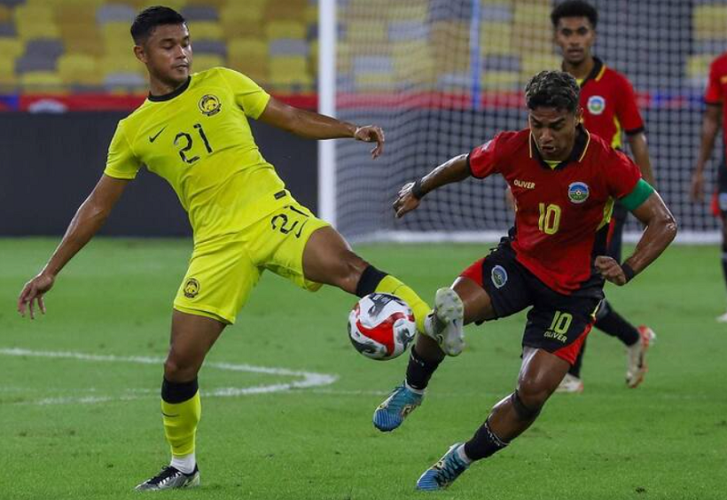 ngoi-sao-dong-timor-bat-ngo-thay-the-tien-linh-tro-thanh-tien-dao-dau-tien-cua-asean-all-stars-doi-dau-manchester-u